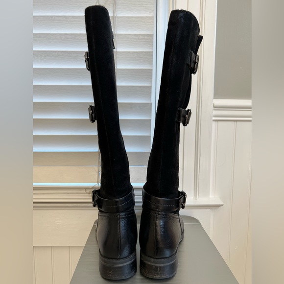 🎀Clarks genuine leather/suede boots women’s size 6.5🎀 - Picture 2 of 10